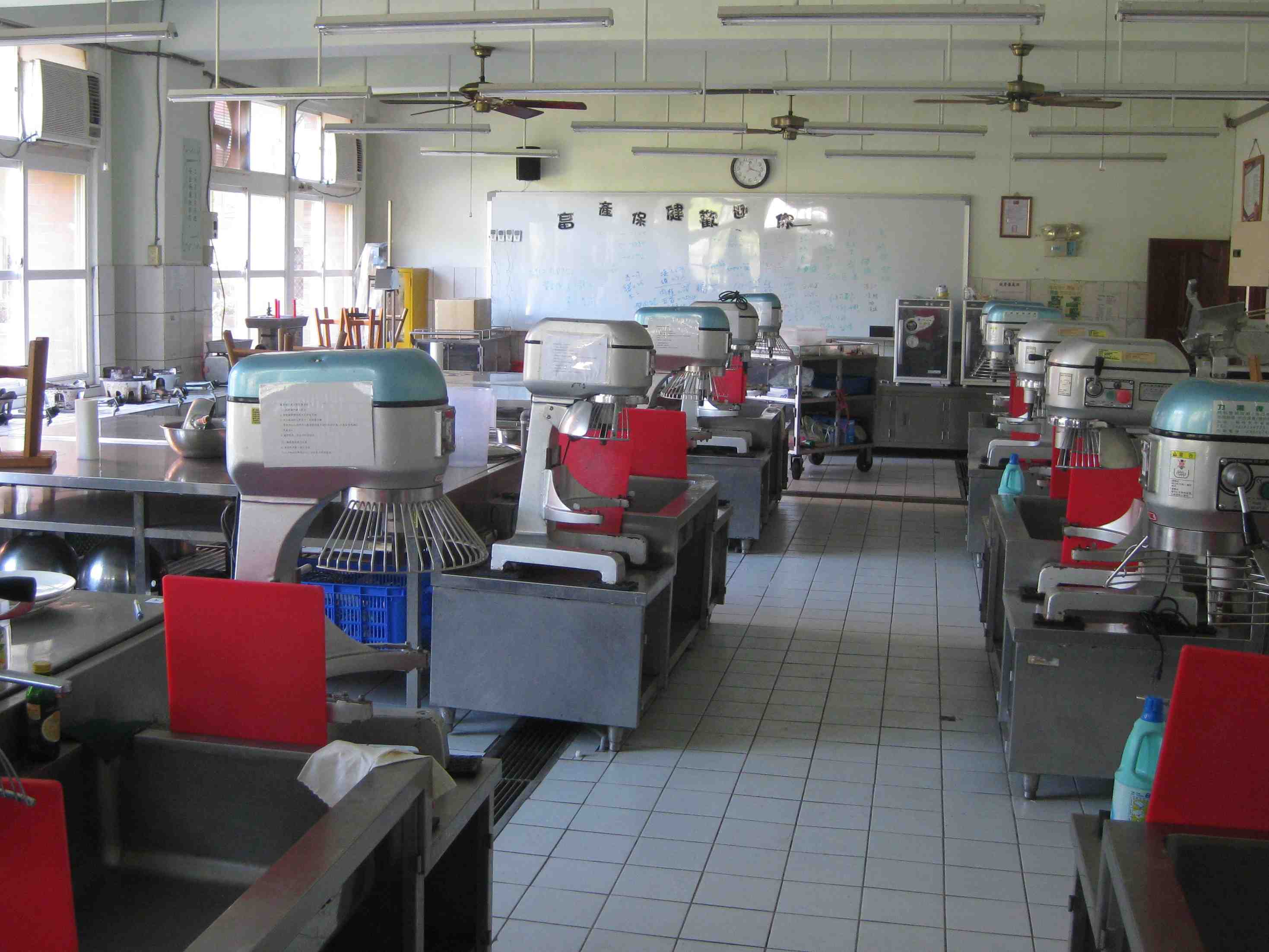 實習場地及設備 實習場地及設備